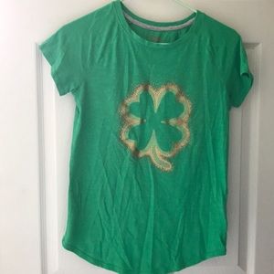 girls t shirt